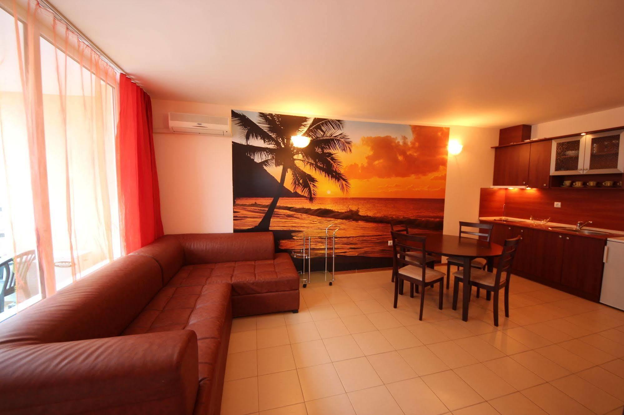 Menada Apartments In Sunny Beach Eksteriør billede