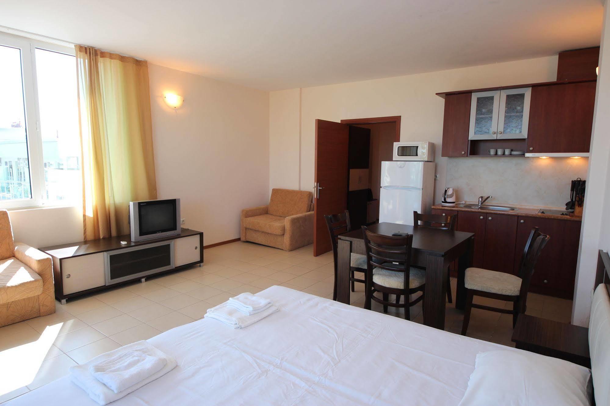 Menada Apartments In Sunny Beach Eksteriør billede